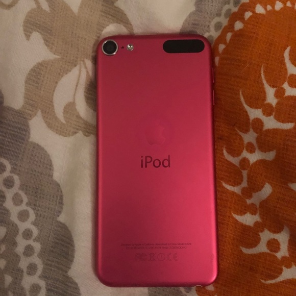 iPod Touch - Picture 2 of 5